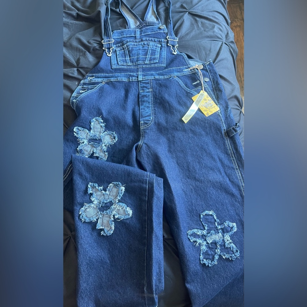 Women’s Stretch Denim Flower Overalls L